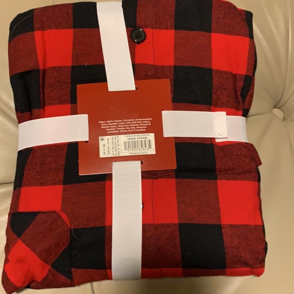 NWT Target Wondershop 2-piece Pajamas - Picture 2 of 3
